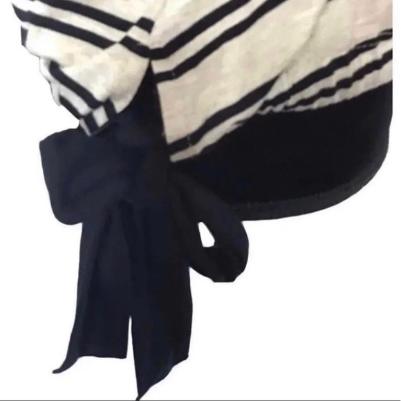 Bubble hem short sleeve top - Picture 4 of 6